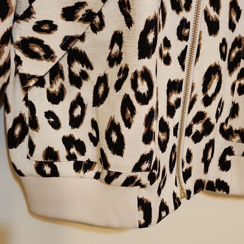 Chico's Leopard Jacket Size 0 (s)‎ - Picture 3 of 8
